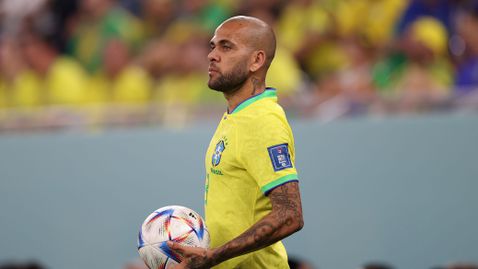  Дани Алвеш бил унизен от другите пандизчии и изпаднал в меланхолия 