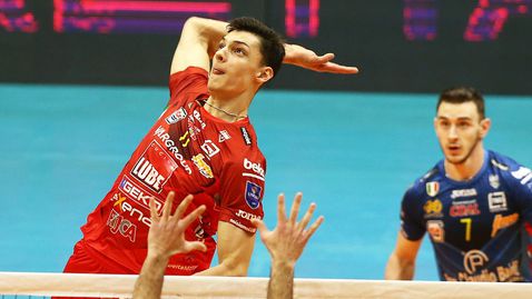  Алекс Николов най-резултатен за Лубе! Шампионите с победа №6 в Италия 