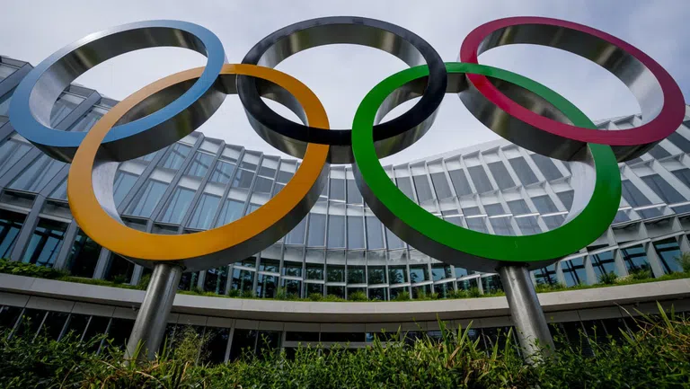 Международният олимпийски комитет (МОК) няма планове в близко бъдеще да