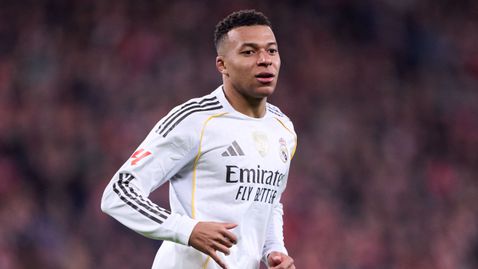 Мбапе обяви Роналдо за свой приятел и посвети гола си на него след изравнения рекорд