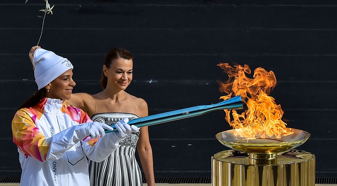 Олимпийският огън започна своята щафета в Рим, ще пропътува 12 000 км и 300 града за 63 дни