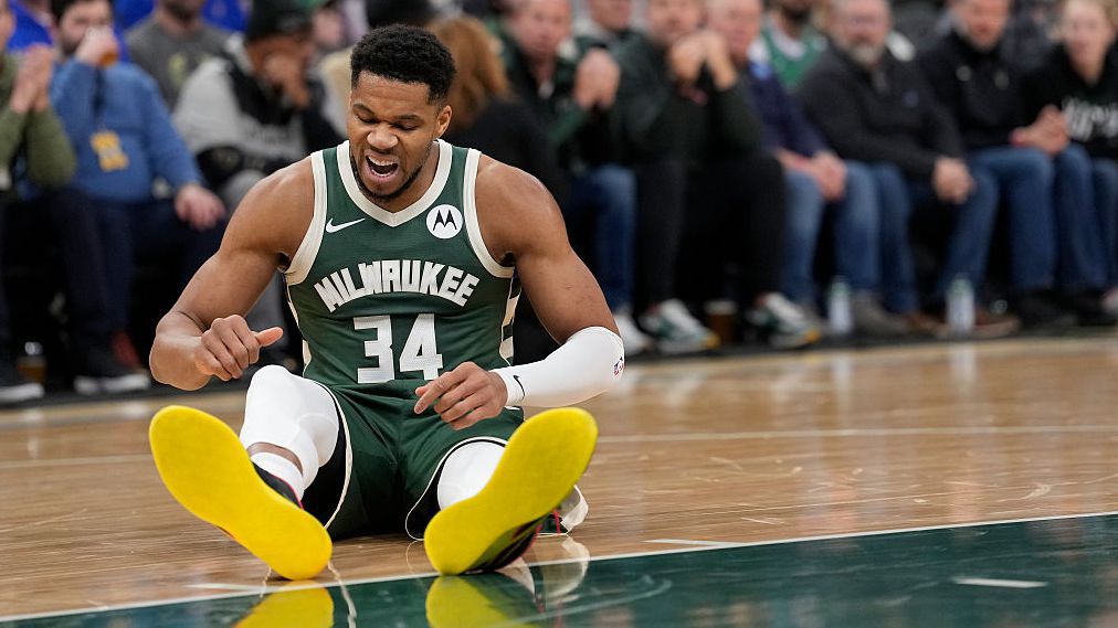 Док Ривърс очаква Янис да е аут за месец