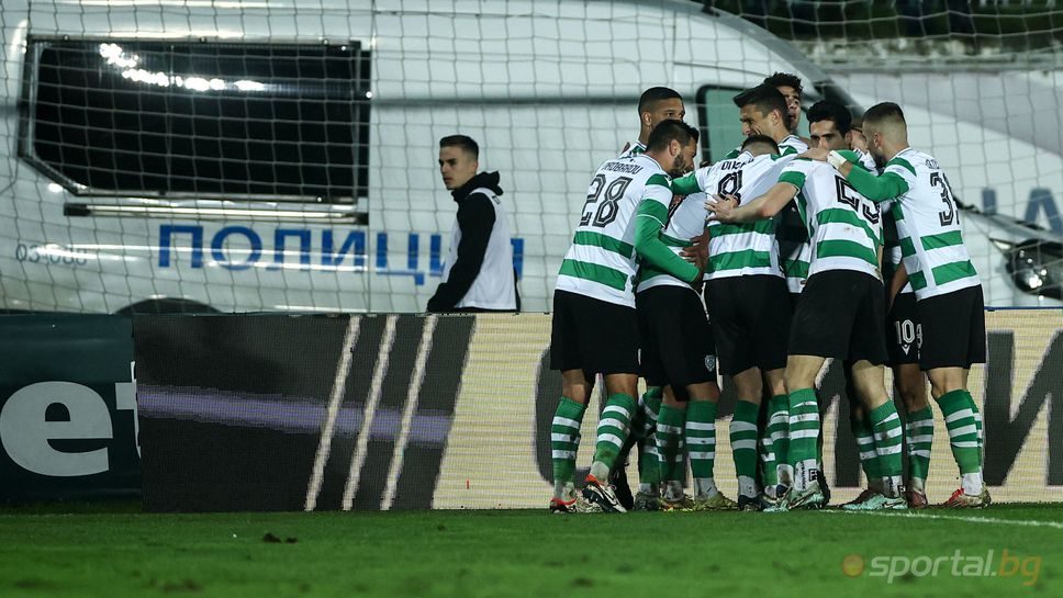 "Моряците" зарадваха привържениците в празничния ден