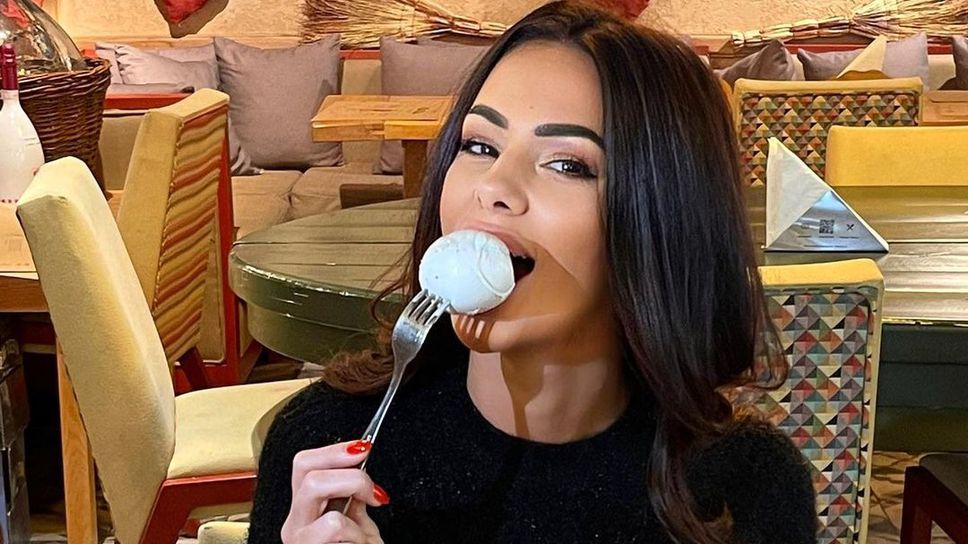 Бивша футболна половинка показа пищни форми