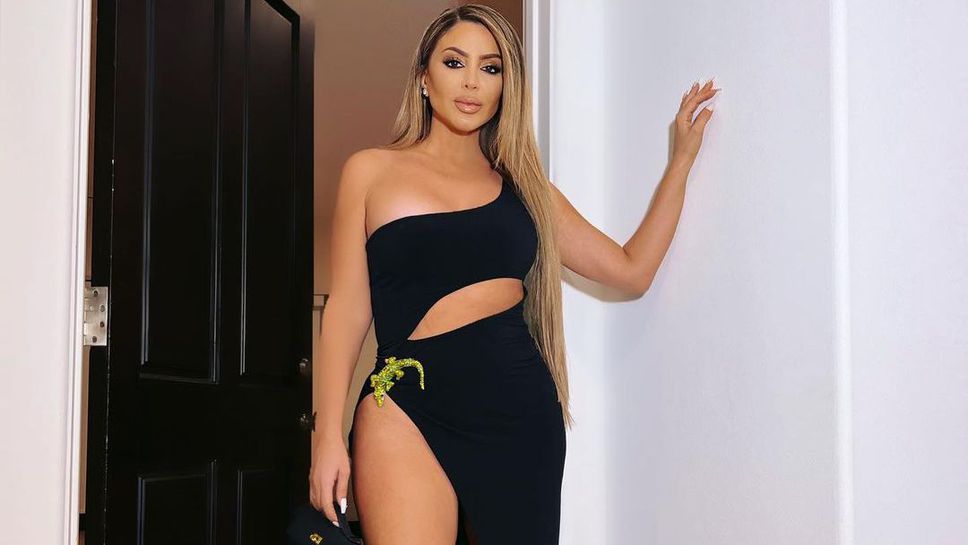 Бившата на Скоти Пипън изкушава в латекс