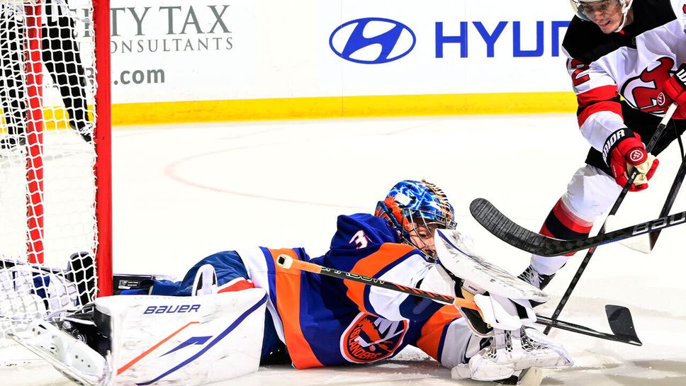 Антони Дюклер отбеляза хеттрик а Иля Сорокин направи 44 спасявания