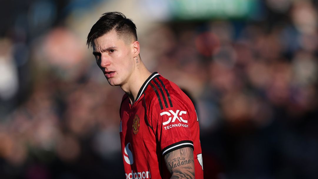 Ще тръгне ли Манчестър Юнайтед нагоре след раздялата с Аморим?