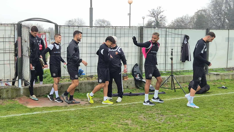 Локомотив (Пд) започна подготовка с двама нови и един на проби