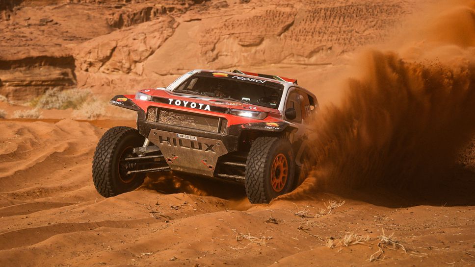 Състезаващият се за Тойота Хенк Латеган разби конкуренцията в четвъртия