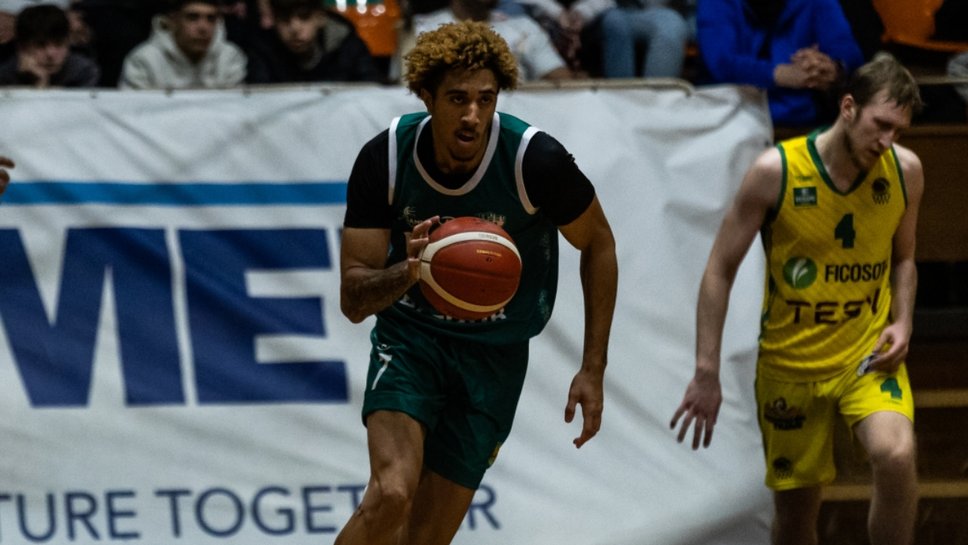 Берое прегази Шумен като гост, Миньор 2015 срази Левски в София