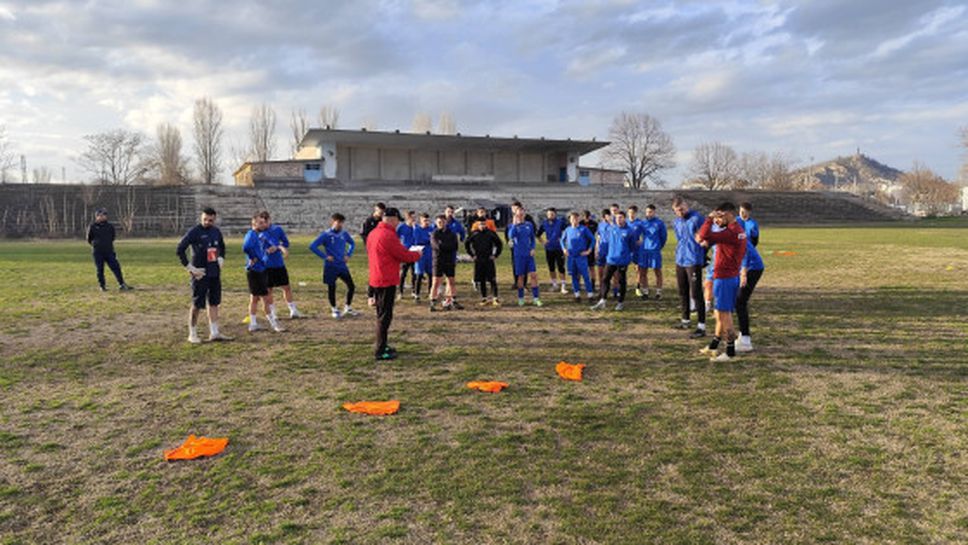 Представителният отбор на Спартак Пловдив проведе вчера своята редовна тренировка