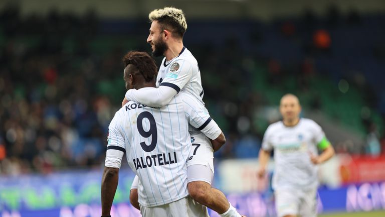  Балотели с нови два гола в Турция 