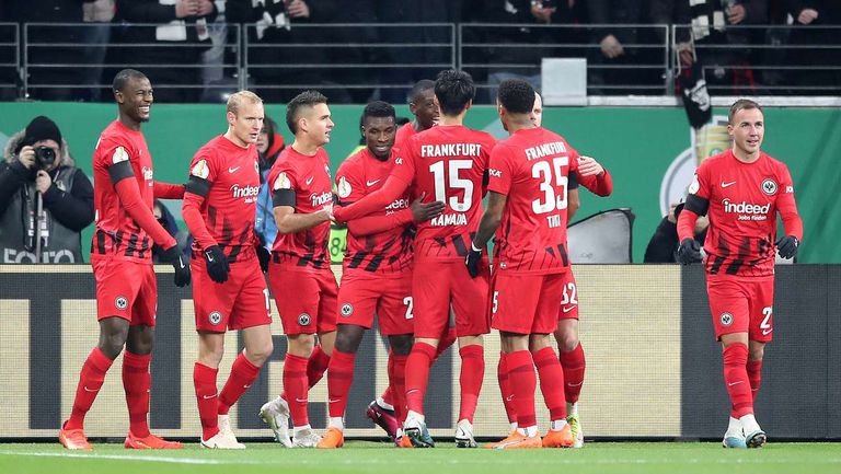 Айнтрахт Франкфурт оцеля в истински трилър срещу Дармщат от 1 8 финала