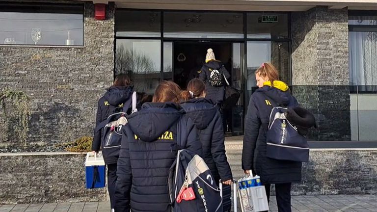 Волейболистките на Марица Пловдив пристигнаха в румънския град Търговище за