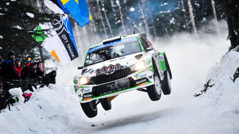 WRC2 събра силни пилоти в рали Монте Карло за началото