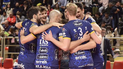  Матей Казийски блесна с 20 точки и MVP за победа №11 в Италия 