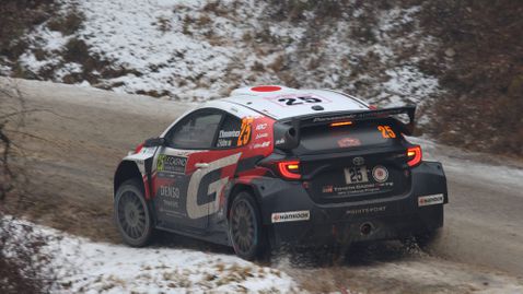 Японската звезда в WRC2 с тежка катастрофа