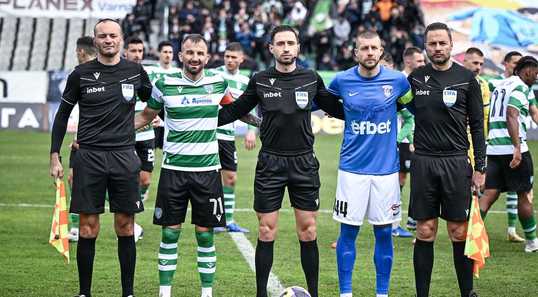 Спартак (Варна) изрева от съдиите след дербито с Черно море