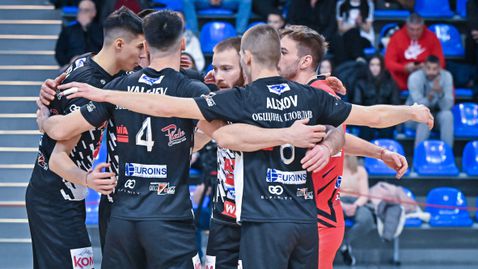 Локомотив се измъчи с ЦСКА, но стигна до успех с 3:1 и върха в efbet Супер Волей