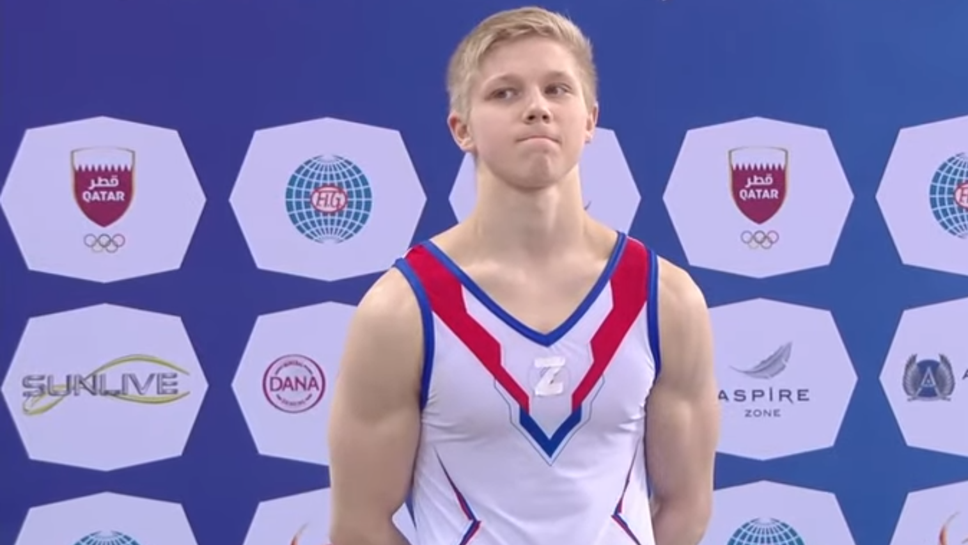 Разследват руски гимнастик за скандалното му поведение в подкрепа на войната