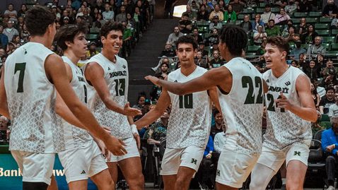 Кристиан Титрийски и Хавай с успех №15 в NCAA