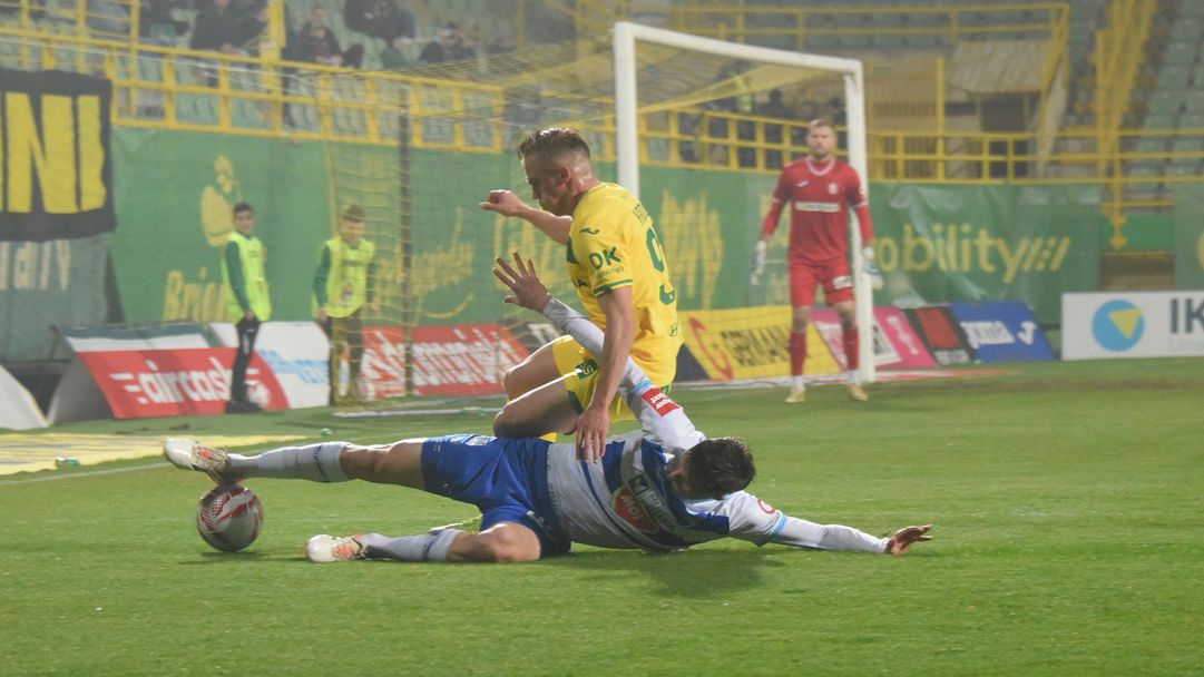 Отборът на Станислав Шопов записа втора поредна победа