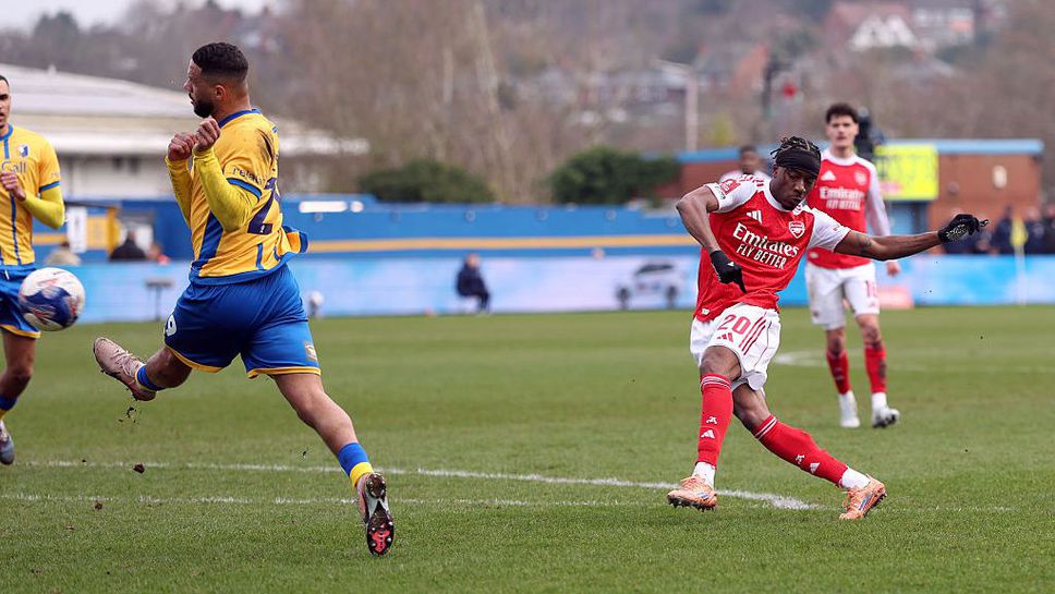 Мансфийлд 0:1 Арсенал, Мадуеке откри резултата