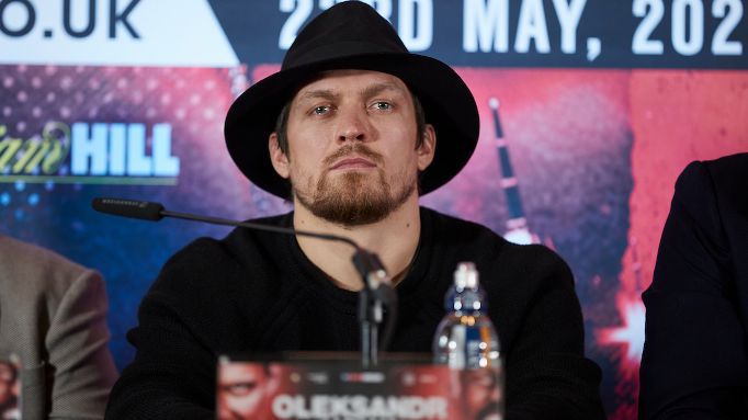 Хънтър за Усик: Никой не го уважава в тежката категория