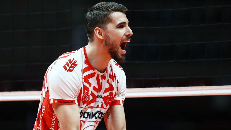 Следващата голяма сензация във волейбола: Мартин Атанасов🏐