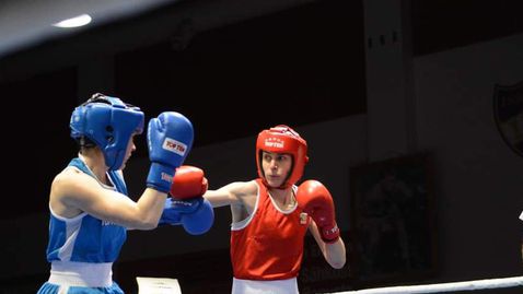 Светлана Каменова изнесе боксова лекция на румънка