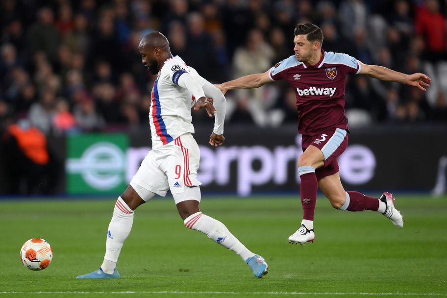  Муса Дембеле Аарън Кресуел 