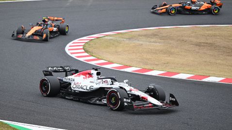  Джеръми Кларксън съпостави Гран При на Япония с крикет 