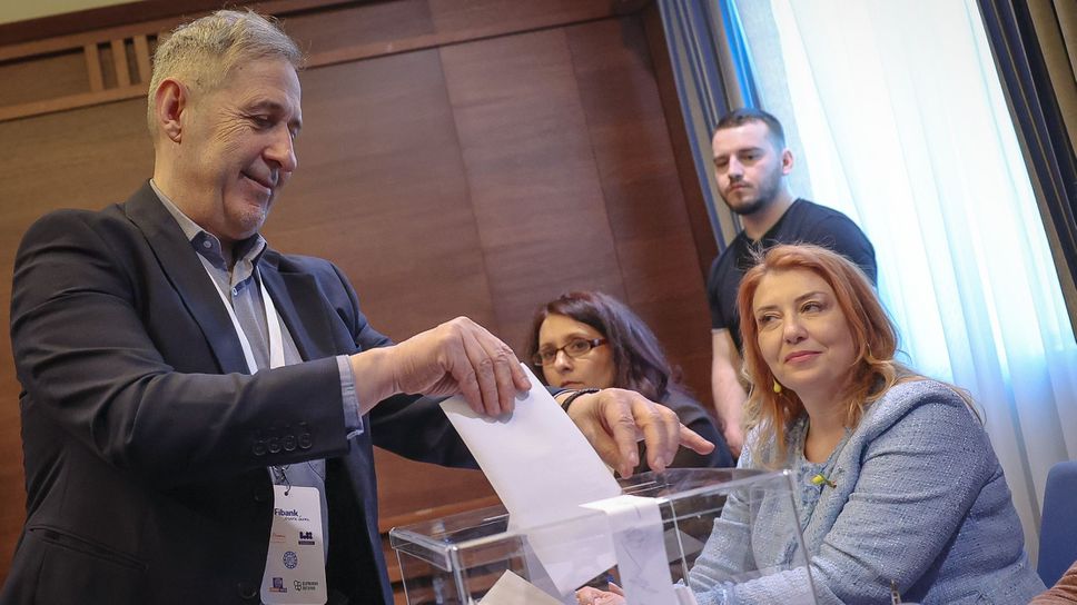 Общото събрание на БОК се атакува с идентични искови молби