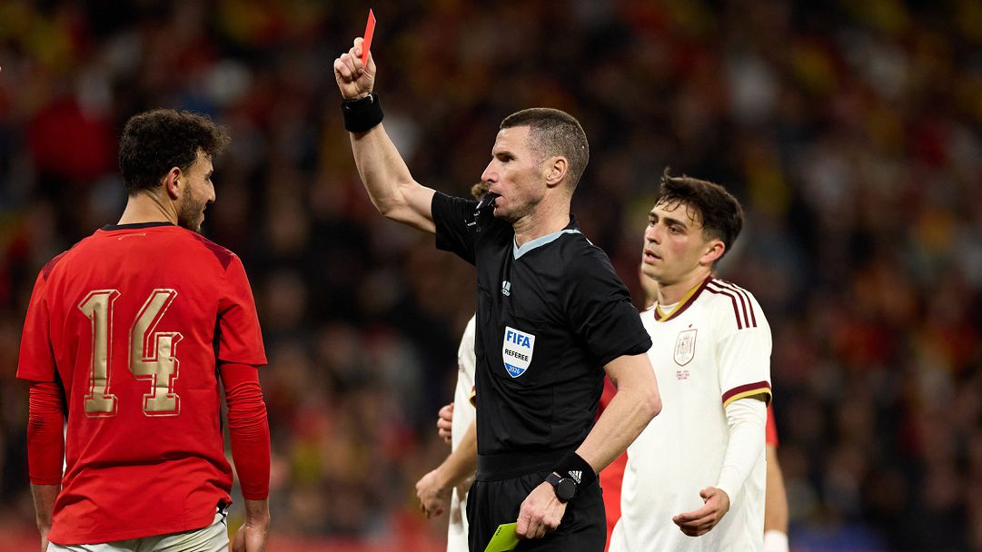 Заради доклад на Кабаков: ФИФА се захвана с испанската федерация