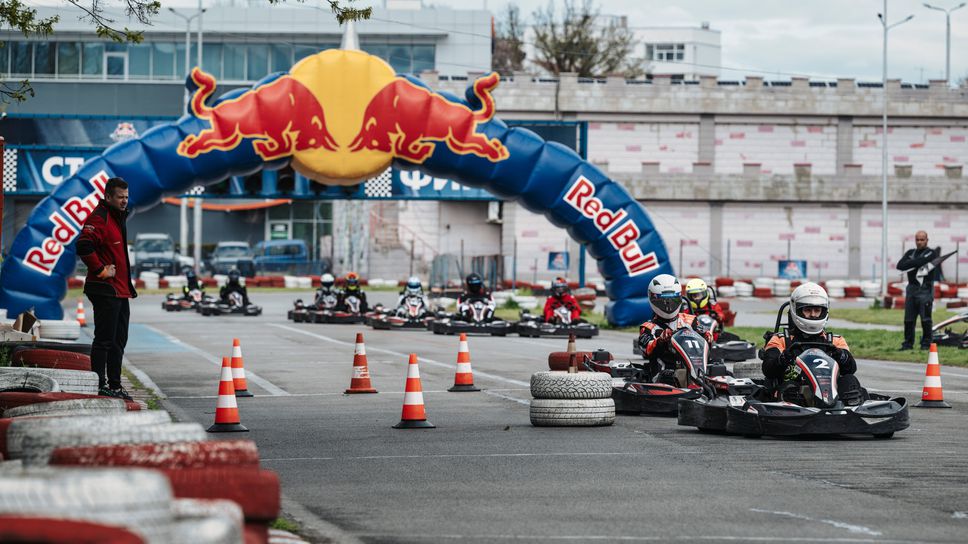 10 картинг пилоти от Пловдив се класираха за националния  финал на Red Bull Kart Fight