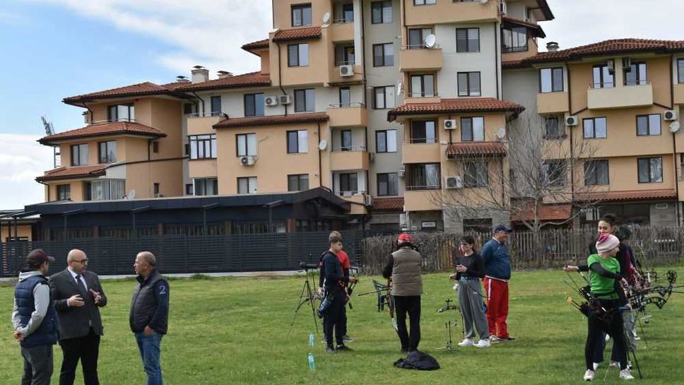 Националният отбор по стрелба с лък провежда лагер в Разград