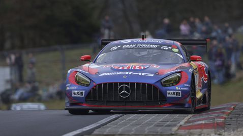 Как Макс Верстапен изуми опитните пилоти на "Нюрбургринг"