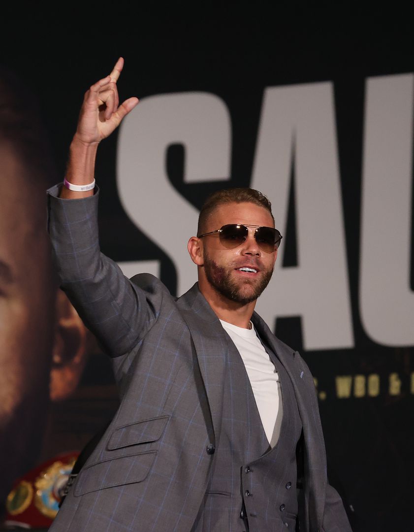 Канело Алварес и Били Джо Сондърс лице в лице 🥊