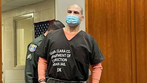 Съдебната битка на Кейн Веласкес продължава