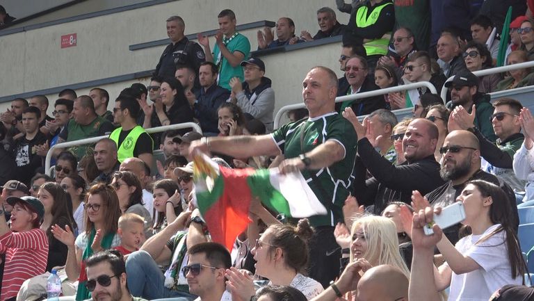 Ръгбистите събраха повече публика от футболните национали за мач на "Васил Левски"