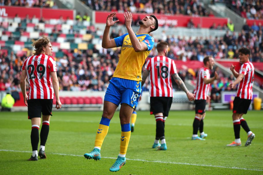  Армандо Броя 