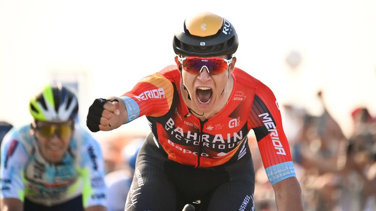Италианецът Джонатан Милан спечели втория етап от Обиколката на Италия
