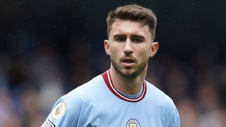 Защитникът на Манчестър Сити Аймерик Лапорт намекна че може остане