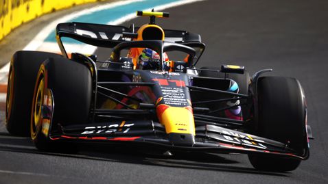 Серхио Перес излиза за победата в Маями с шанс да поведе във Формула 1