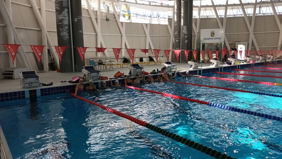 Националите по плуване започнаха лагер в Бургас