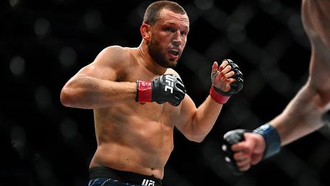 Де Ридер след първото поражение в UFC: Все още се задъхвам при изкачване на стълби