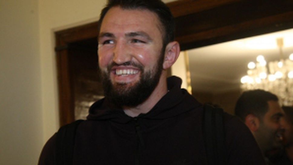 Съперникът на Кобрата Хюи Фюри пристигна в София