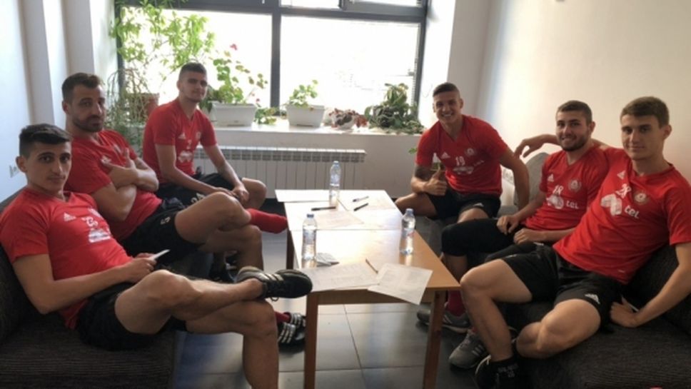 Част от футболистите на ЦСКА-София се подложиха на медицински изследвания