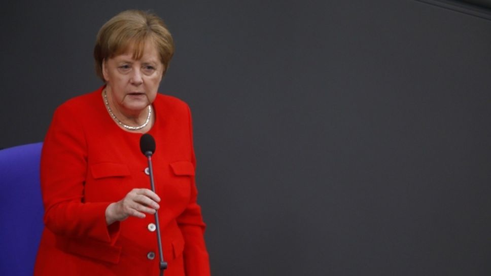 Меркел няма да присъства на Мондиал 2018 в Русия