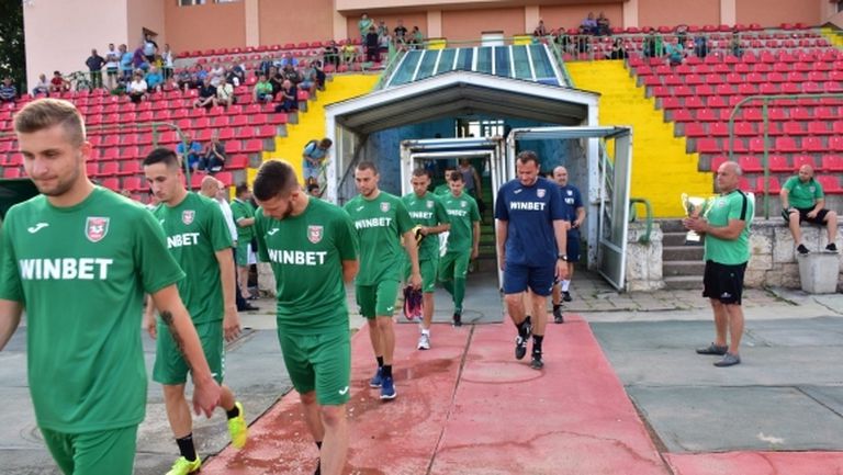 Ботев (Враца) стартира с шестима нови, намери треньор с лиценз за Първа лига